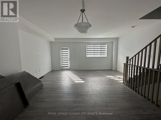 Building Photo - 14 Calloway Wy