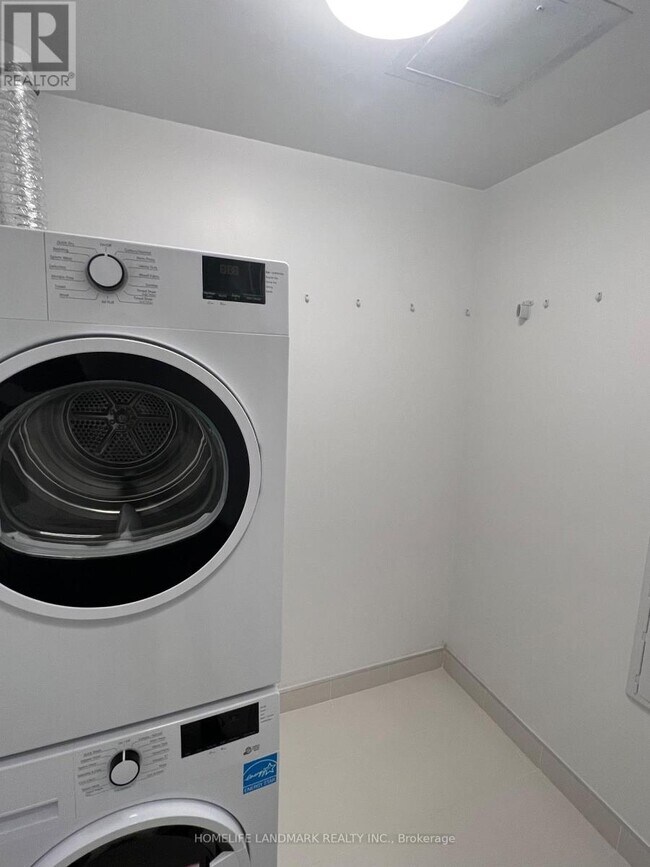 Building Photo - 3883 Quartz Rd