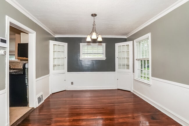 Foto del edificio - 19600 Milan Dr