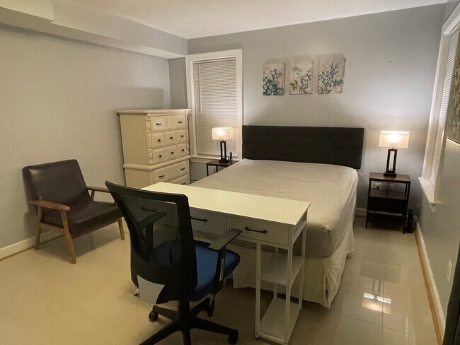 Foto del edificio - 15058 Joshua Tree Rd