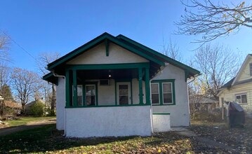 Building Photo - 27 State St