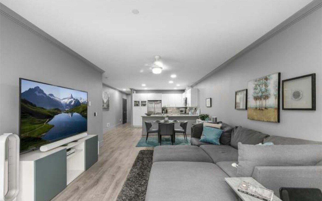 Primary Photo - 18609 SE Newport Way