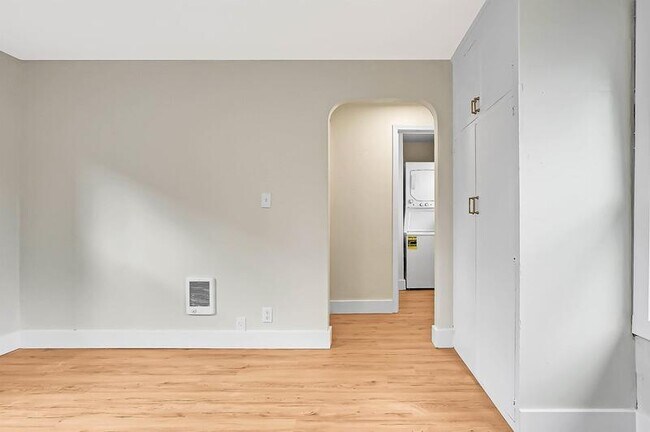 Building Photo - 351 19th Street Southeast