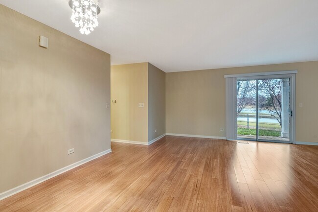 Foto del edificio - 1961 Windsong Dr