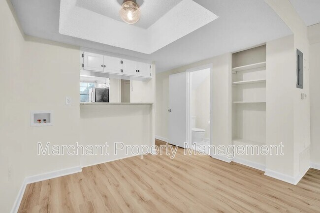 Foto del edificio - 2530 E North St