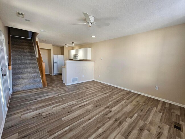 Building Photo - 7095 Gallant Fox Dr