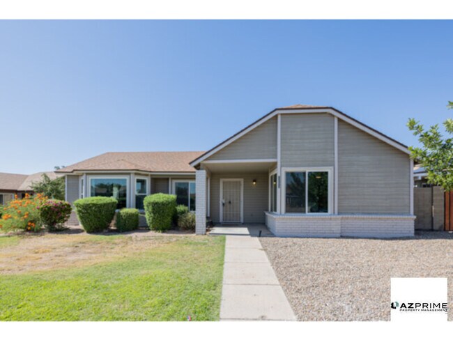 Building Photo - Welcome to a Radiant Mesa Sanctuarya 3/2 R...