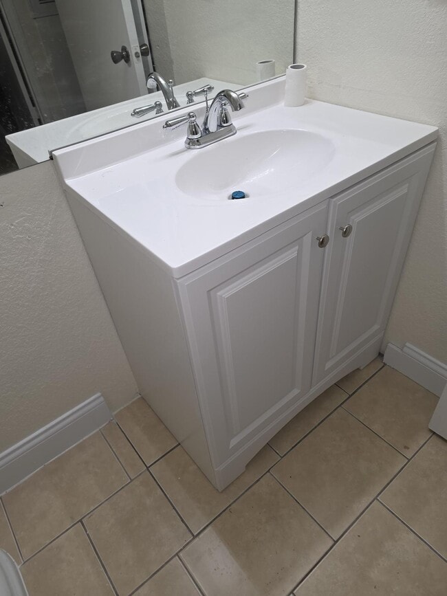 Foto del edificio - 2550 N Alafaya Trail