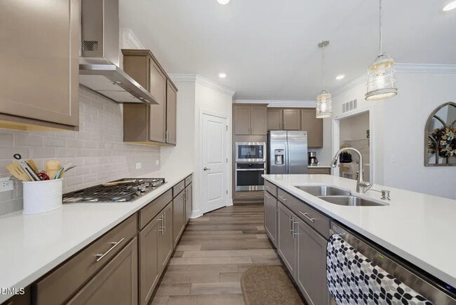 Building Photo - Lease OR Lease to Own