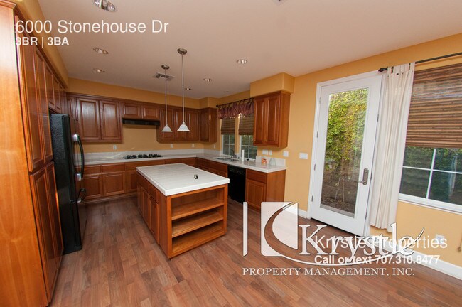 Building Photo - 6000 Stonehouse Dr