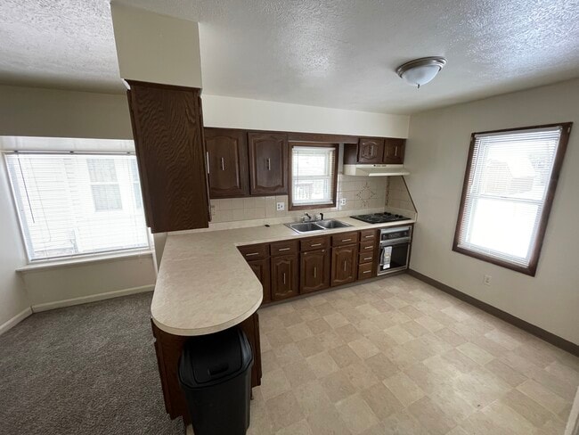 Foto del edificio - 432 Stevenson Ave