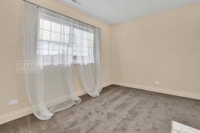 Foto del edificio - 6016 S Archer Rd