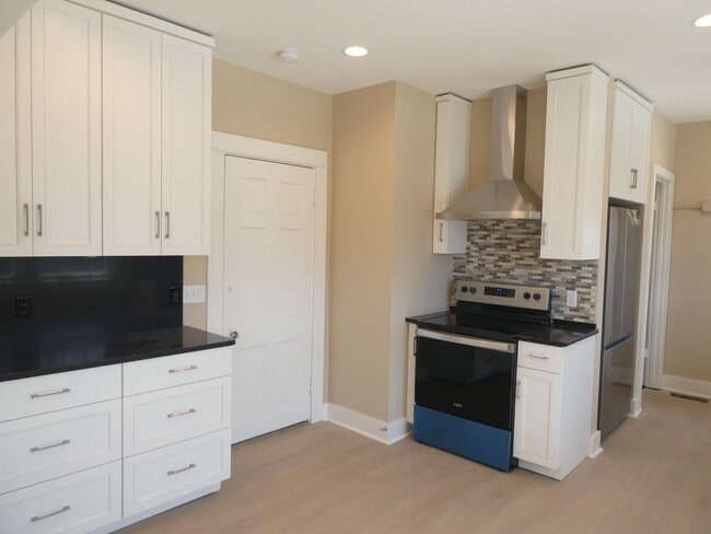 Foto del edificio - 2 Bed 1.5 Bath House near Boone Hospital