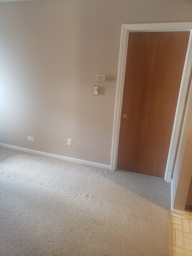 602 N Milwaukee Ave Unit 602B, Libertyville, IL 60048 Apartments in