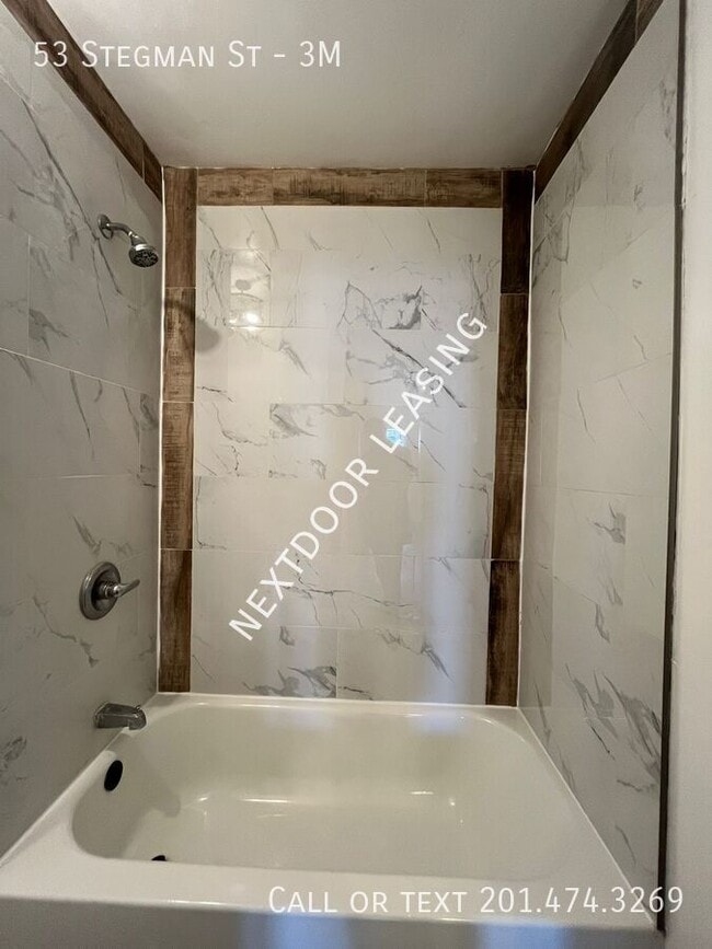 Foto del edificio - 53 Stegman St