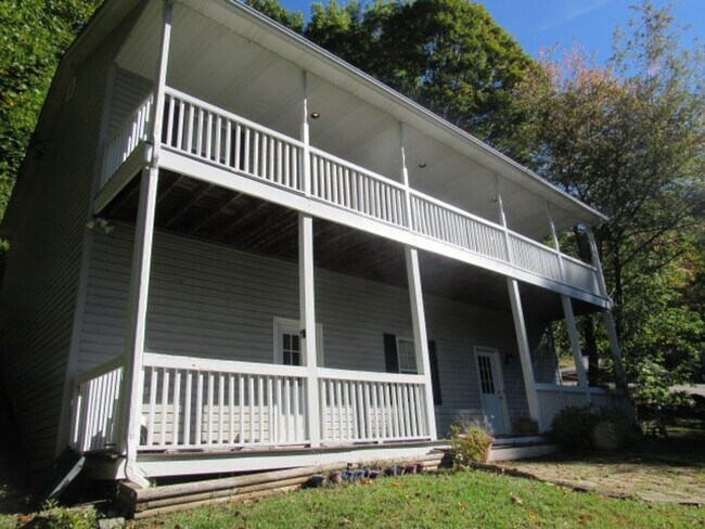 Foto del edificio - 541 Will Isaacs Road