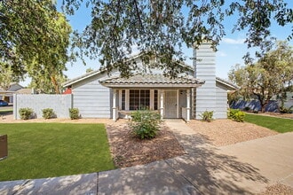 Building Photo - 860 N McQueen Rd