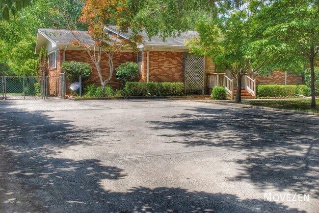 Building Photo - 4857 College Acres Dr