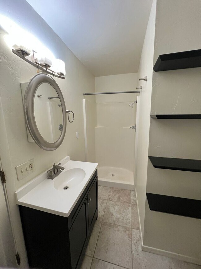 Building Photo - PM16-00414K: Coronado