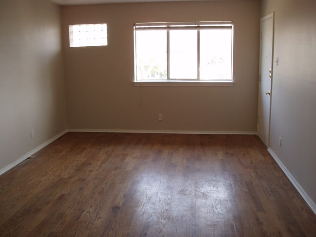 Living Room - 6205 Oram St
