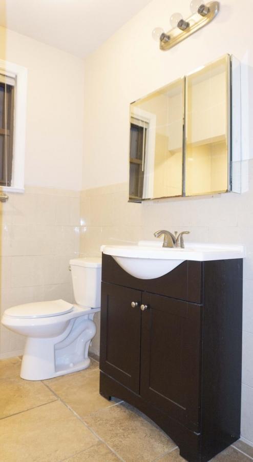 Foto del edificio - 4 bedroom in Waterfront MA