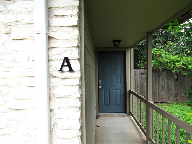 Foto del edificio - 7812 West Gate Blvd