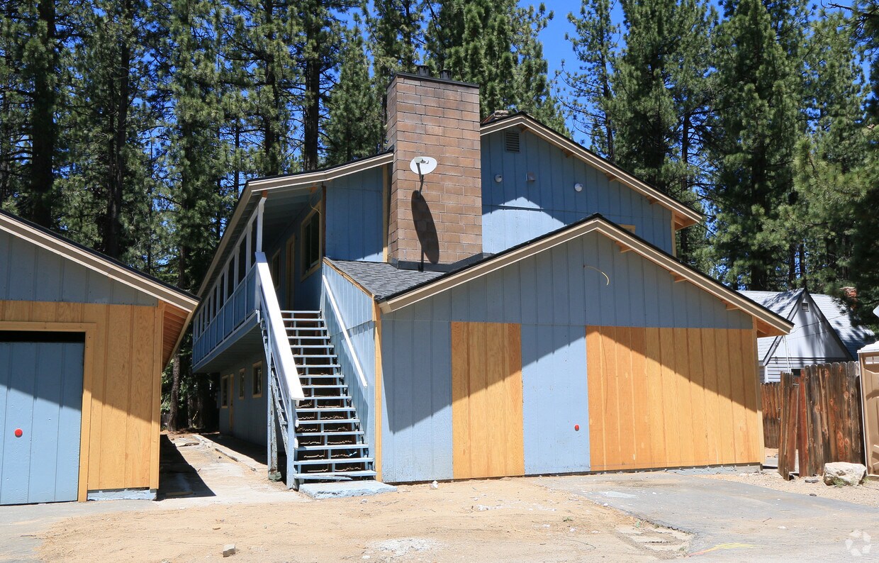 Building Photo - 2561 Osborne Ave
