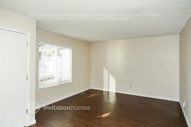 Building Photo - 16152 E Radcliff Pl