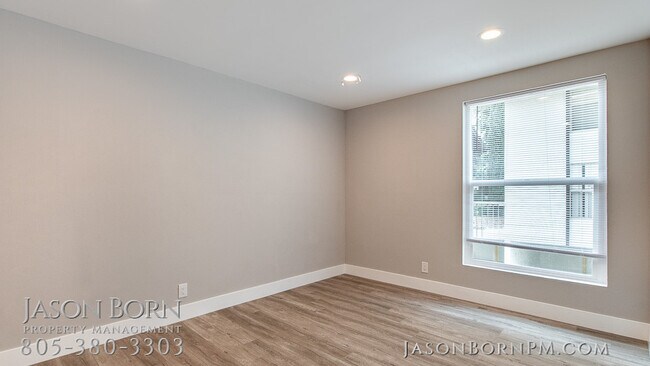 Foto del edificio - 31552 Agoura Rd