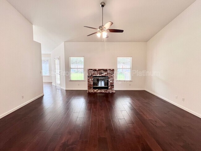 Foto del edificio - 6535 N Vista Ave