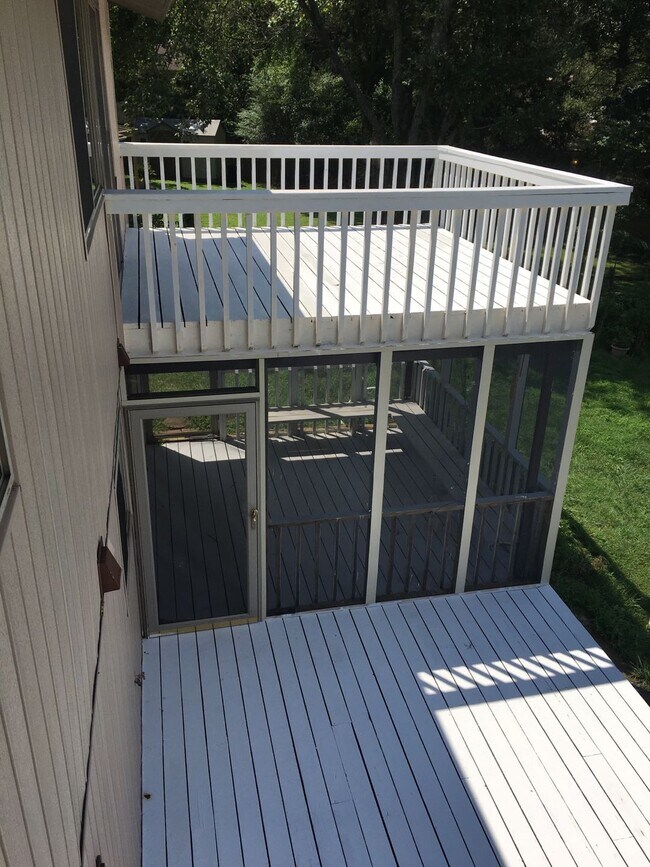Deck - 14708 Pebble Hill Ln