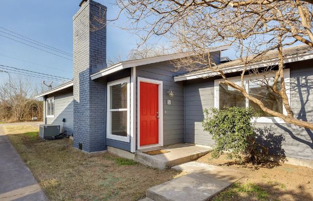 Building Photo - 10504 Little Pebble Dr