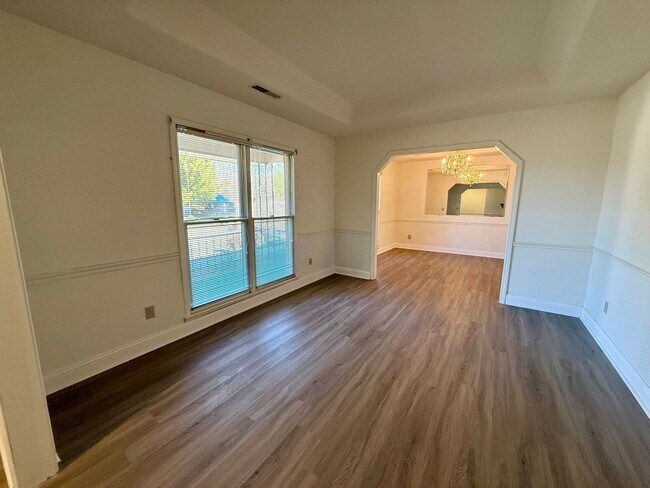 Foto del edificio - Charming Brick Home in Rembert!