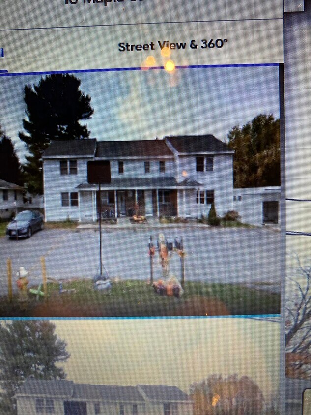 Primary Photo - 10 Maple St