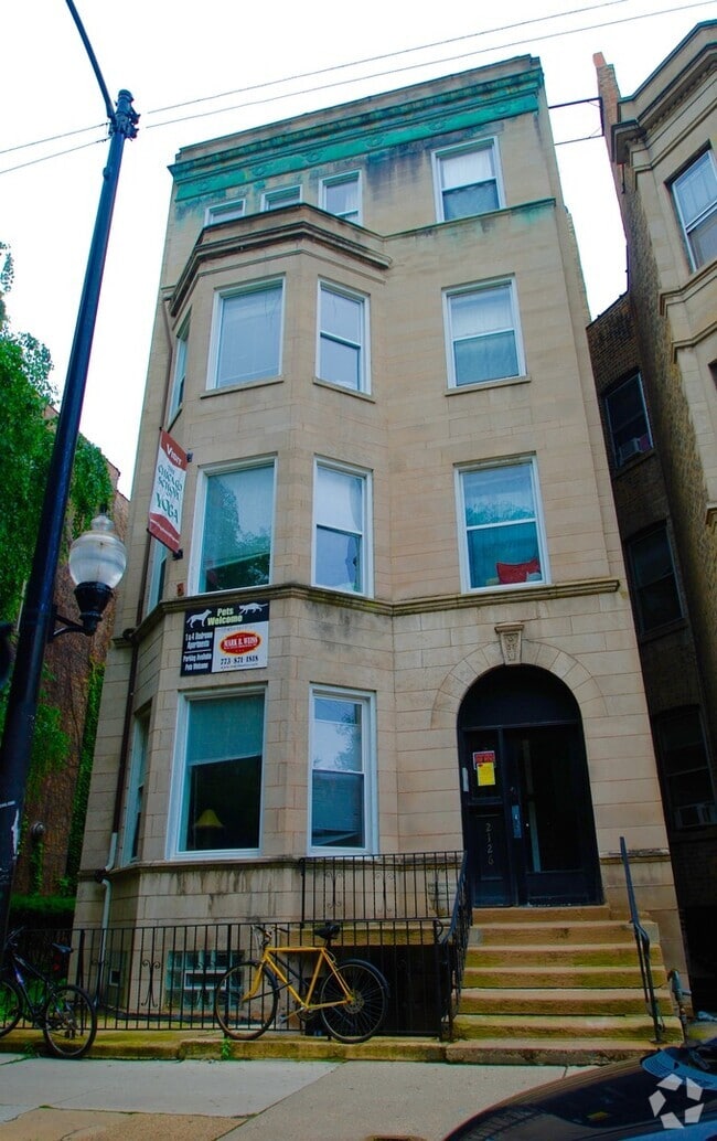Building Photo - 2126 N Sheffield Ave