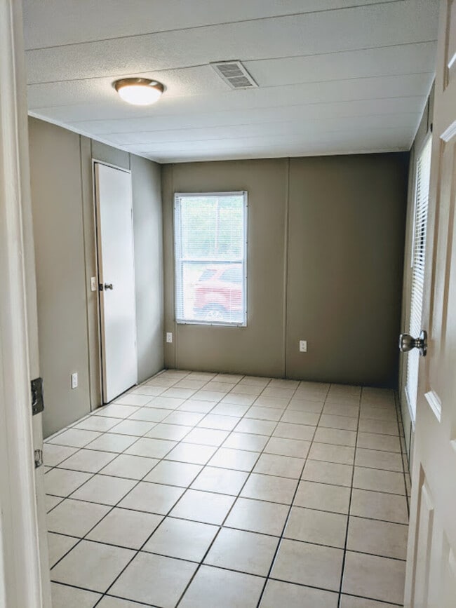 Building Photo - 2702 Burson Road