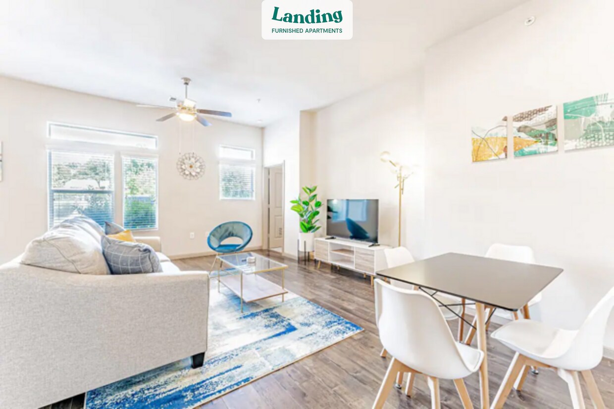 Foto principal - 2301 Grove Blvd