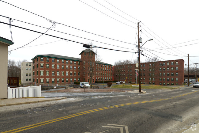 Foto del edificio - Blackstone Falls