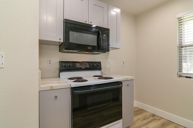 Foto del edificio - 104 La Contera Ct