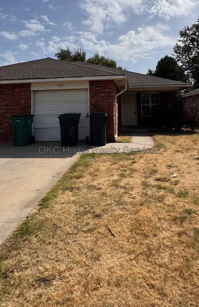 Photo - 1132 North Gardner Avenue Townhome