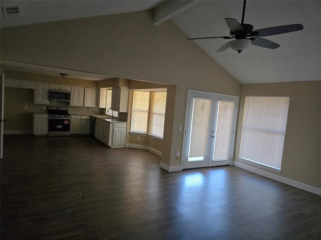 Foto del edificio - 6705 Spoonwood Ln