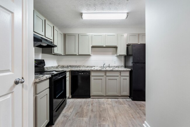 Interior Photo - Salem Chase Apartments