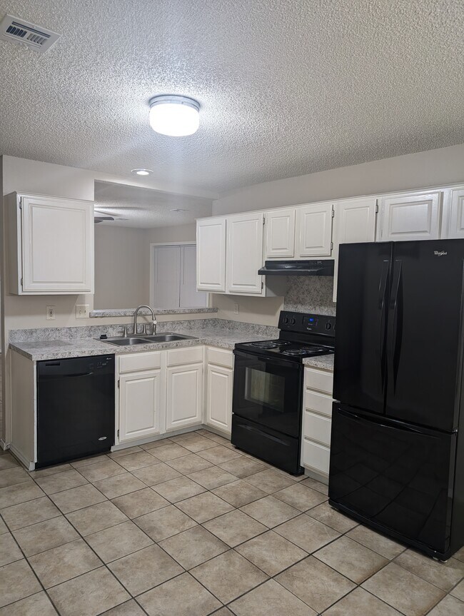 Photo - 3320 W Olive St House