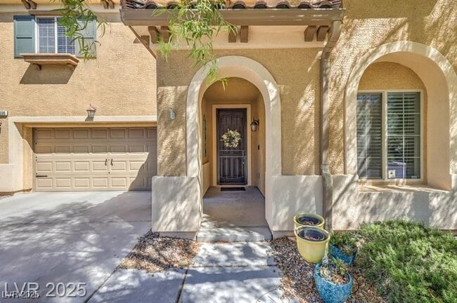 Building Photo - 10598 Cliff Lake St