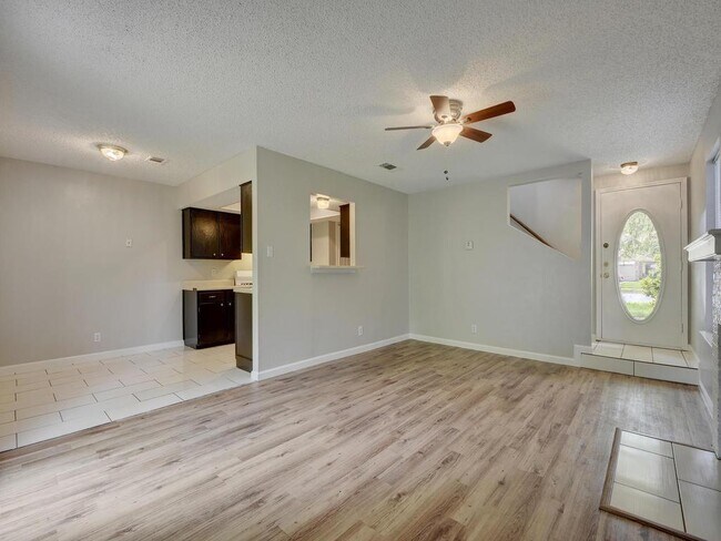 Building Photo - 9203 Kempler Dr