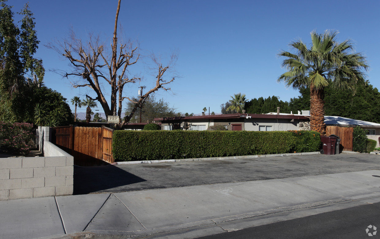 Primary Photo - 74106 Alessandro Dr