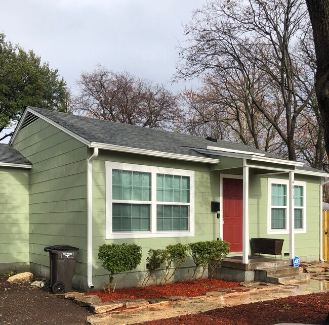 Building Photo - 4813 Lyndon Dr