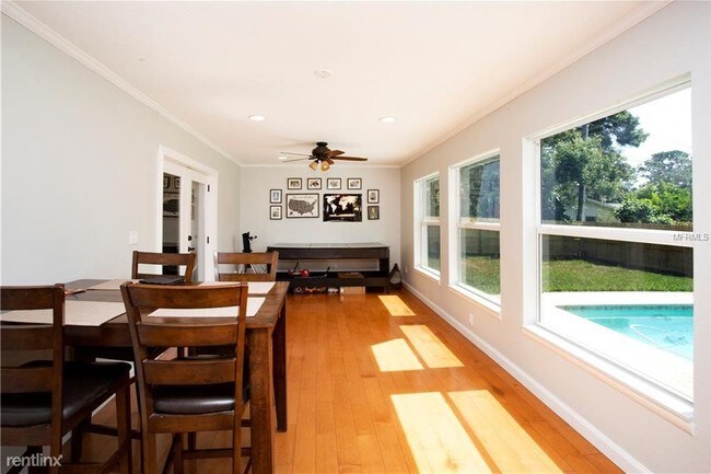 Building Photo - 5 br, 2 bath House - 1810 Oakdale Ln N