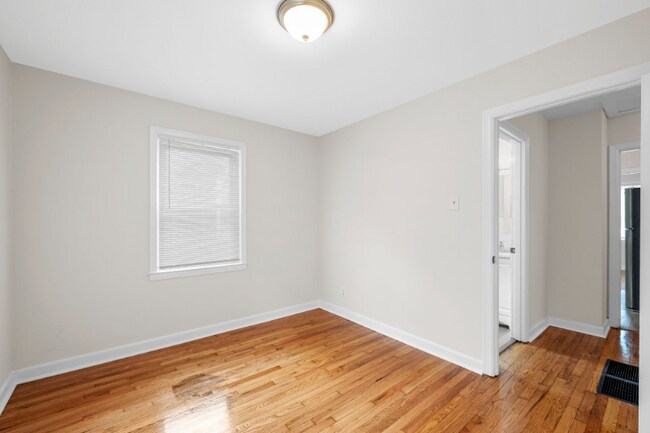Foto del edificio - 1256 Grant Dr