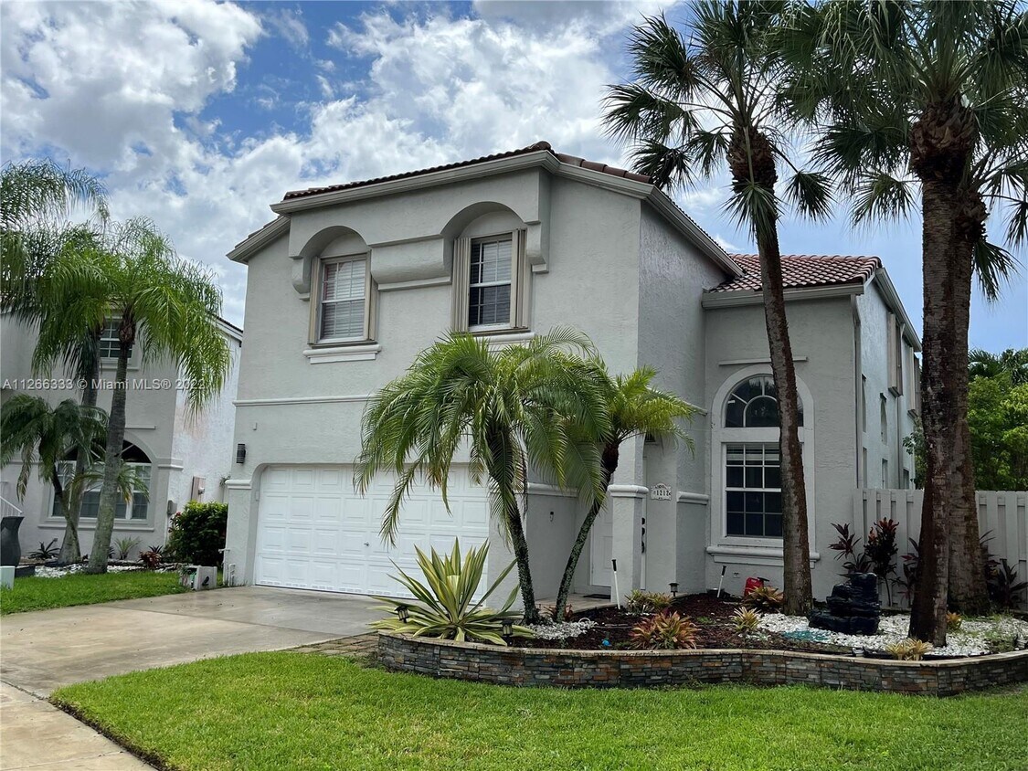 1212 NW 159th Ln, Pembroke Pines, FL 33028 House Rental in Pembroke